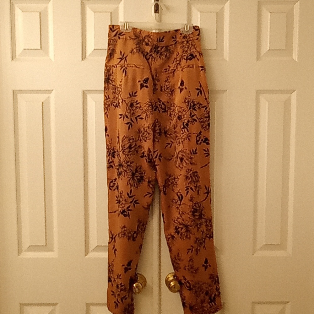 House of Harlow 1960 Floral Trousers in Mustard and Navy - Picture 4 of 5